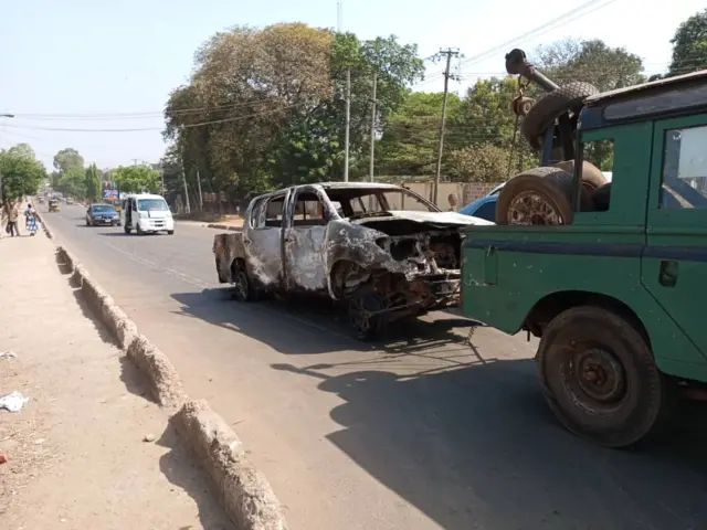 Ụgbọala a gbara ọkụ n'Enugwu steeti