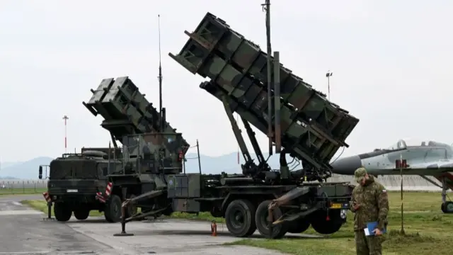 На фото: зенитно-ракетные комплексы "Пэтриот" в Словакии