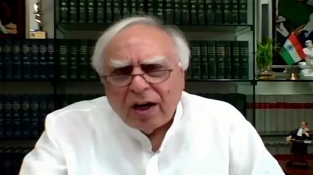 सीनियर एडवोकेट कपिल सिब्बल