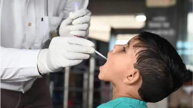 કોરોના વાઇરસનું ટેસ્ટિંગ