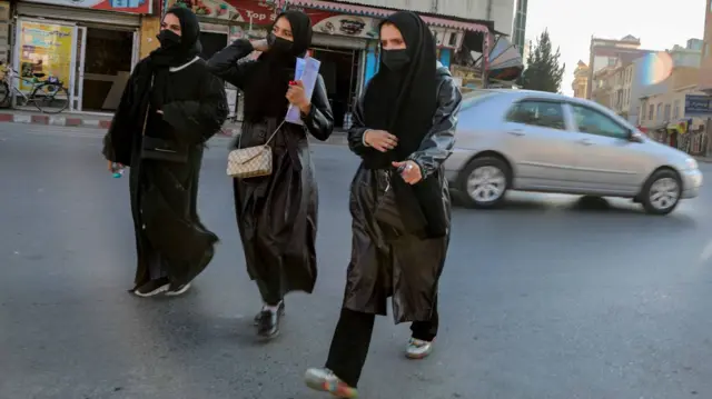 زنان