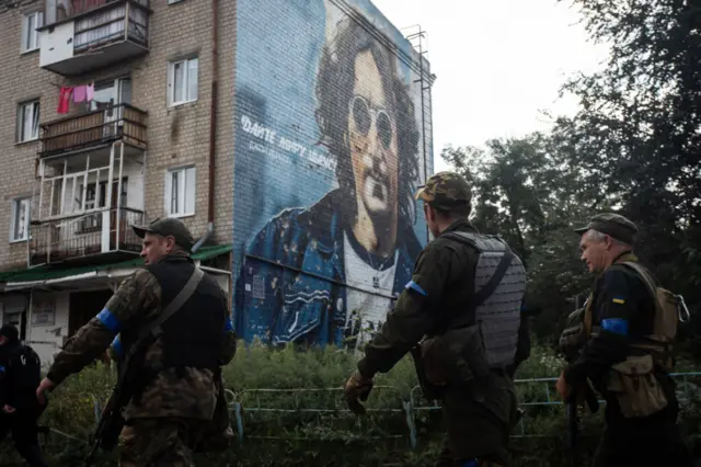 Площадь Джона Леннона в Изюме после освобождения города