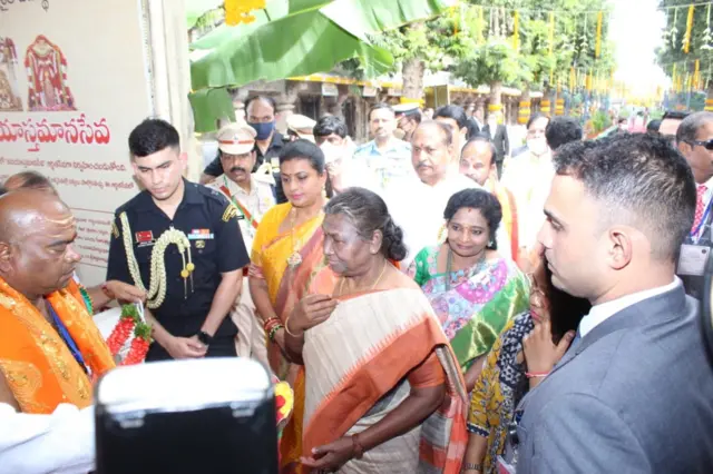 శ్రీశైలంలో రాష్ట్రపతి ద్రౌపది ముర్ము