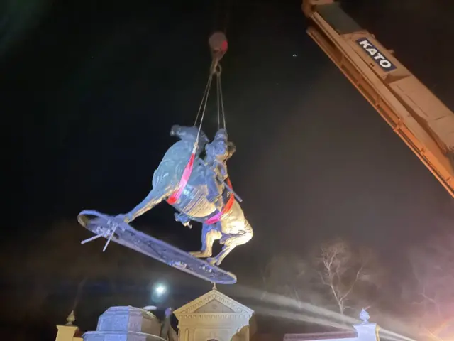 снос памятника Суворову в Одессе