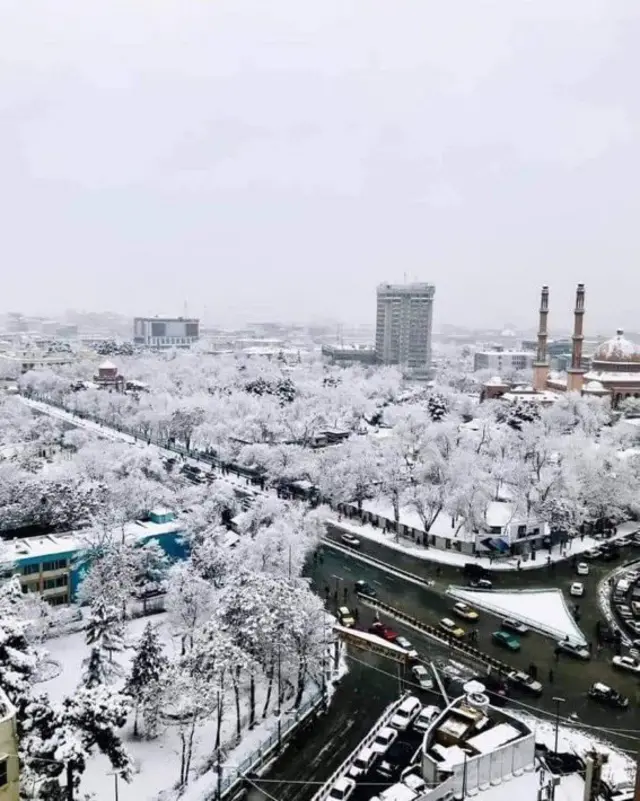 بارش برف در کابل