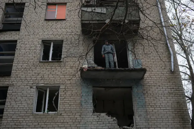 Последствия обстрела Херсона (фото 27 ноября)