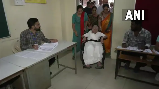 હીરાબહેન મોદી