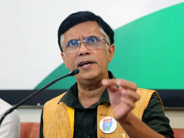 पवन खेड़ा
