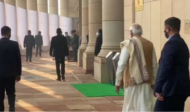 मोदी