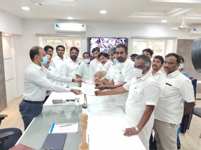 எஸ்.பி.வேலுமணி