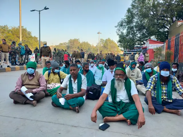 புது டெல்லி விவசாயிகள்