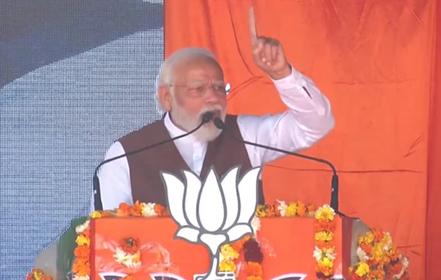 नरेंद्र मोदी