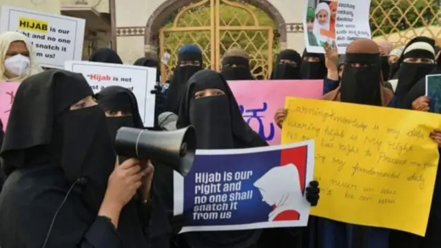 हिजाब विवाद