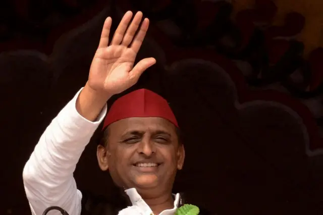 અખિલેશ યાદવ