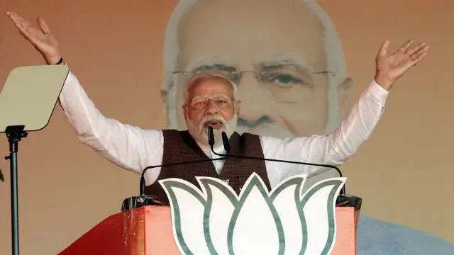 प्रधानमंत्री नरेंद्र मोदी