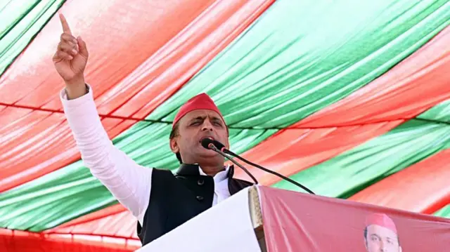 अखिलेश यादव