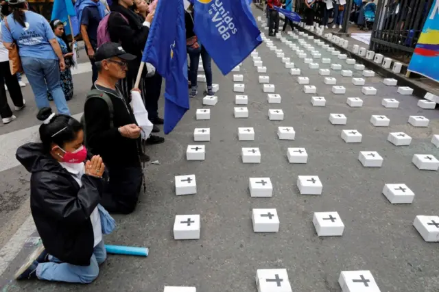 كولومبيا تتراجع جزئيا عن تجريم الإجهاض