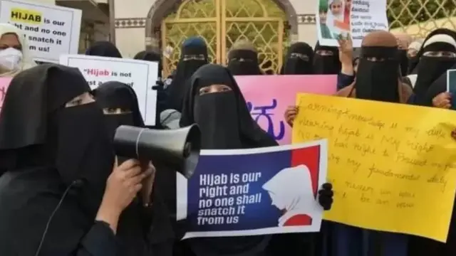 ஹிஜாப் சர்ச்சை