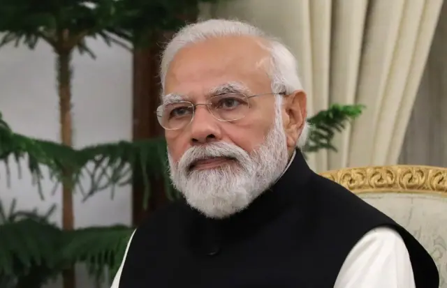 नरेंद्र मोदी