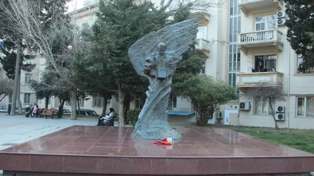 Ukraynaya dəstək, Bakı, şevçenko
