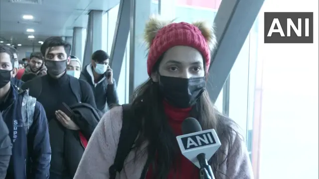 सोमवार की शाम छठी उड़ान बुडापेस्ट से नई दिल्ली एयरपोर्ट पहुंची जिसमें 240 भारतीय नागरिक सवार थे.