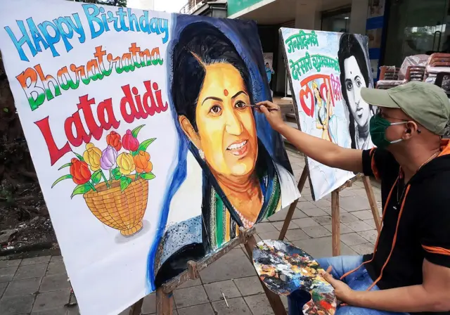 लता मंगेशकर के 91वें जन्मदिन पर उनके लिए शुभकामना संदेश बनाने कलाकार