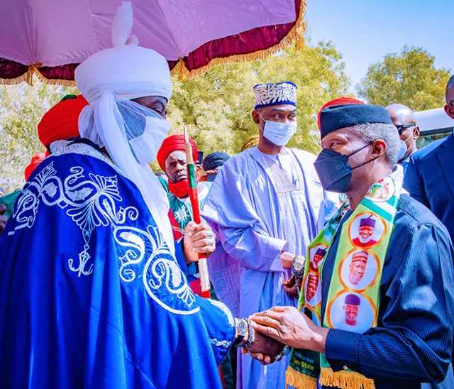 Osinbajo yana gaisawa da Sarkin Kano Aminu Ado Bayero