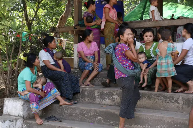 ဖာပွန်ကနေ မြိုင်ကြီးငူဘက် ပြေးလာကြတဲ့ စစ်ရှောင်တွေ