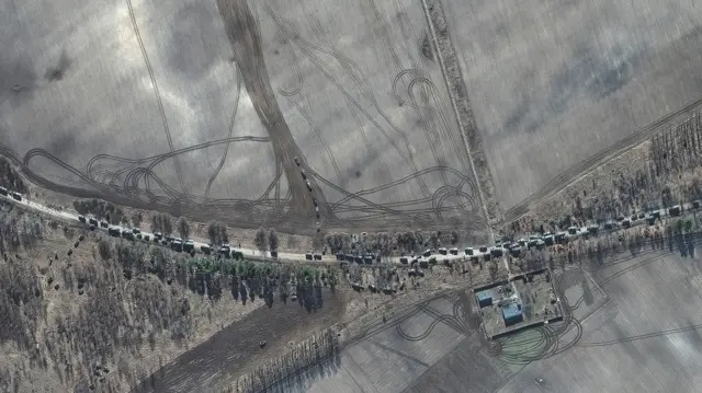 কিয়েভের দিকে ৬৪ কিমি দীর্ঘ রুশ সেনাবহর