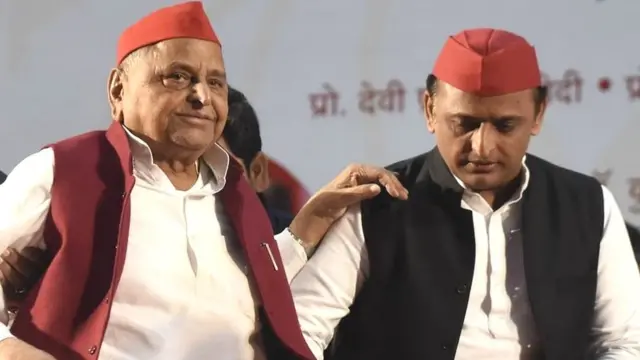 मुलायम सिंह यादव, अखिलेश यादव