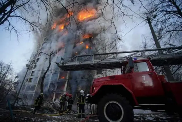 Wani bene mai gidajen zama ya kama da wuta a birnin Kyiv