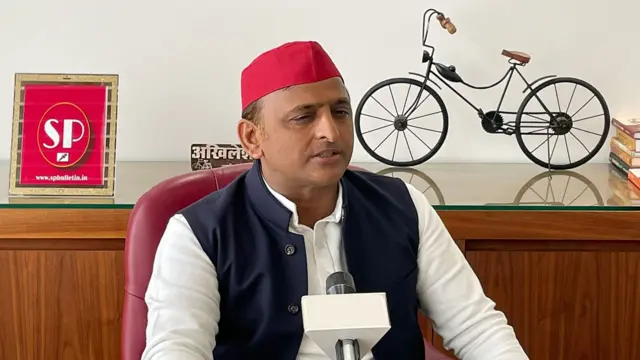 अखिलेश यादव