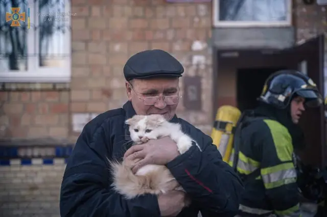 мужчина с котом
