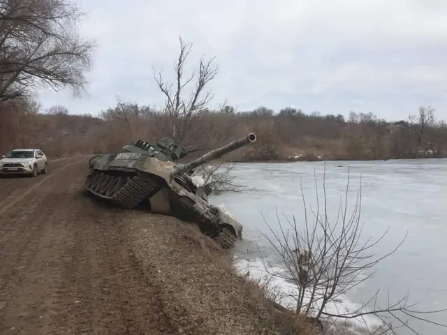 розбитий танк