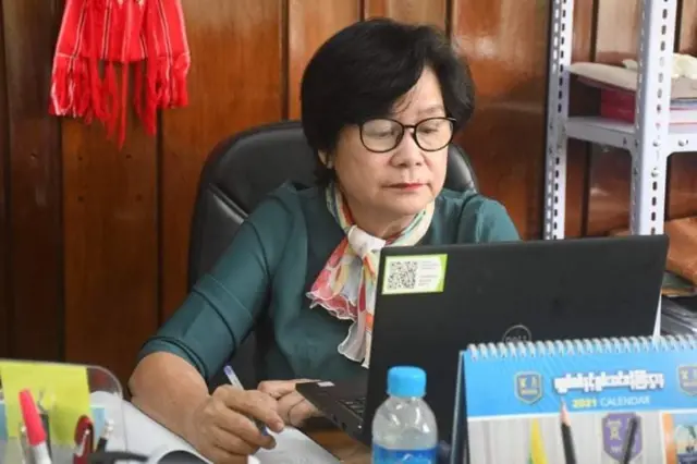 ရန်ကုန်တိုင်းဝန်ကြီးဟောင်း ဒေါ်နီလာကျော် အလုပ်နဲ့ထောင်ဒဏ် ၁၆ နှစ်ချမှတ်ခံရ