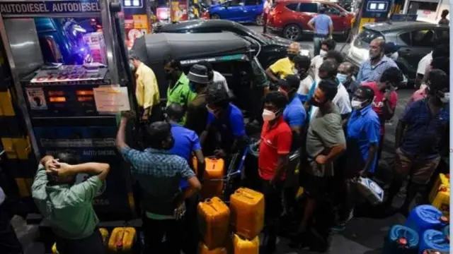 శ్రీలంక పెట్రోల్