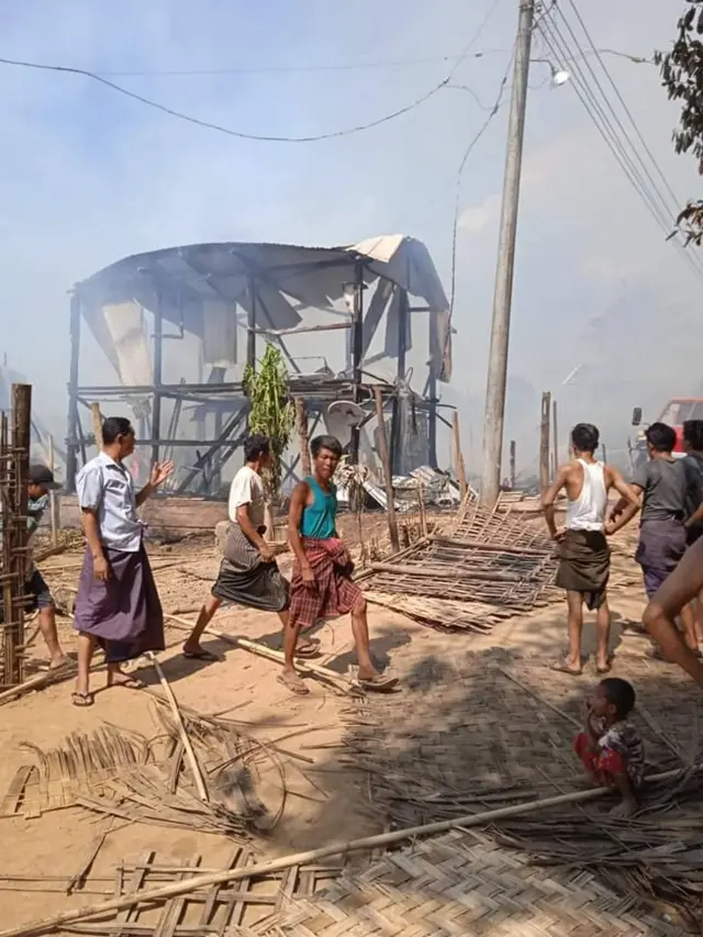 အမ်းမြို့ပေါ် နေအိမ် ၁၉ လုံးမီးလောင်ကျွမ်း