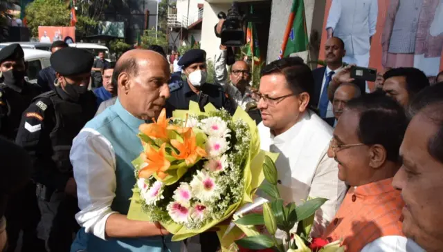 राजनाथ सिंह और पुष्कर सिंह धामी