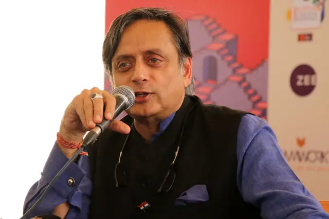 शशि थरूर