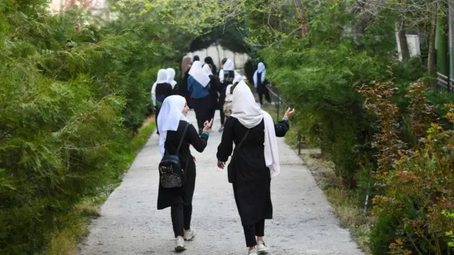 'Yan mata 'yan makaranta a Afghanistan