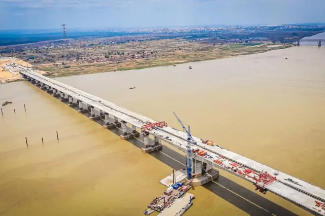 Foto of secong niger bridge for Southern Nigeria March 8, 2022