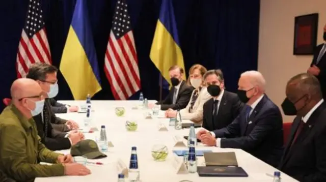 Кулеба Байден