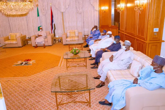 buhari ya gana da ƴan takarar shugabancin APC a fadarsa a ranar Laraba
