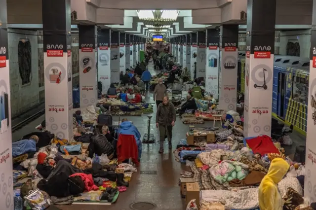 Тисячі харків'ян знову ночували на станціях метро