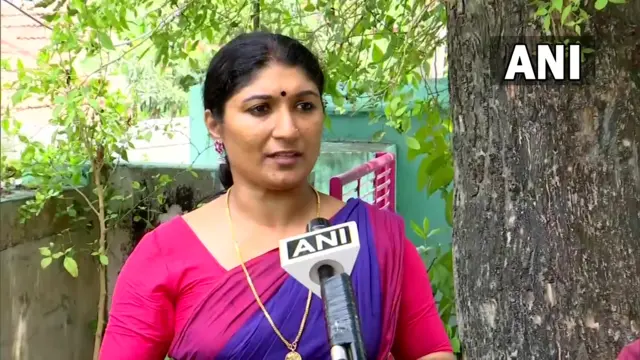 சௌமியா சுகுமாறன்