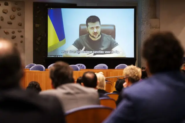 Zelenskiy, Hollanda’ya ‘Rusya ile ticareti durdurun’ çağrısı yaptı
