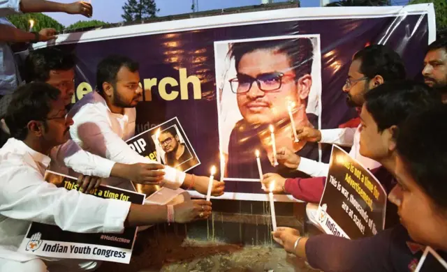 नवीन के लिए प्रार्थना