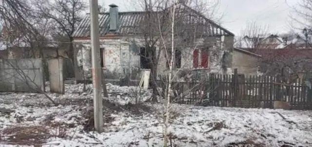 Bombed buildings for Ukraine