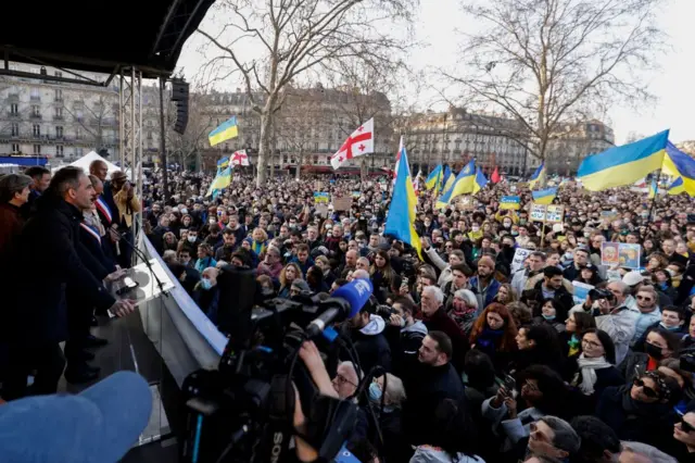 Париж