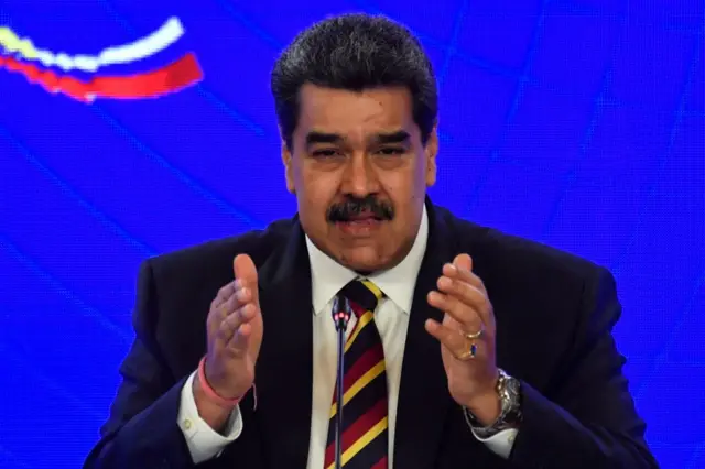 Sosyalist Nicolás Maduro